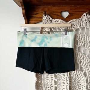 PINK Victoria's Secret Y2K Foldover Waist Black and Mint Booty Shorts Large